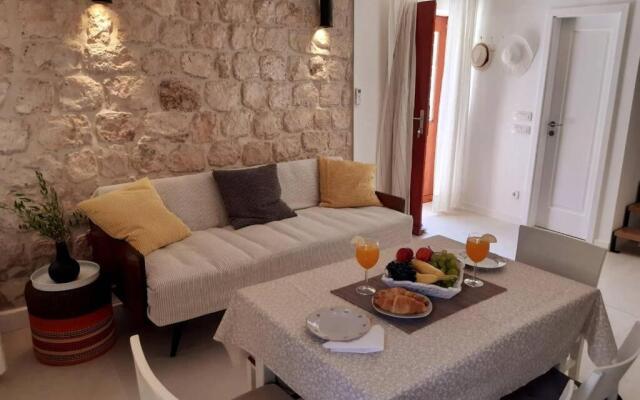 Casa Ruben, private stone house