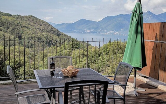 Stunning Italian Lakes Villa With Lake Views, Bbq, Wifi, Wii Games Console