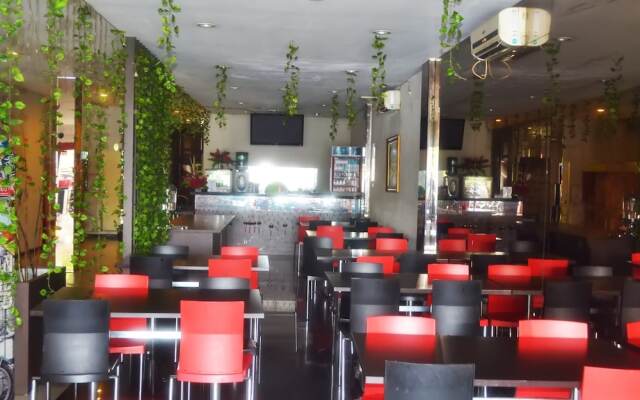 NIDA Rooms Umar 18 Lima Puluh