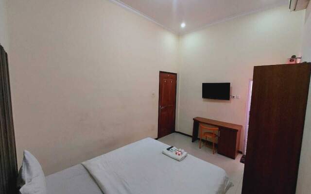 Kaja Guest House by Pesen Kamar