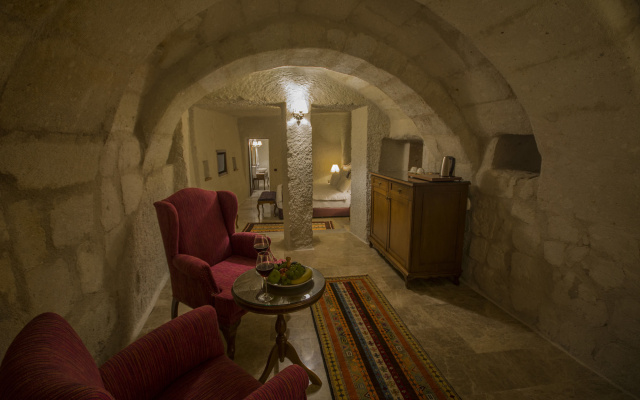 Artemis Cave Suites - Adults Only