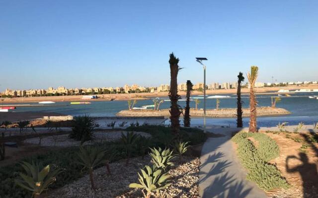 JOYNANT 2Bedroom Pool View- Free Beach Access #Mangroovy #GOUNA