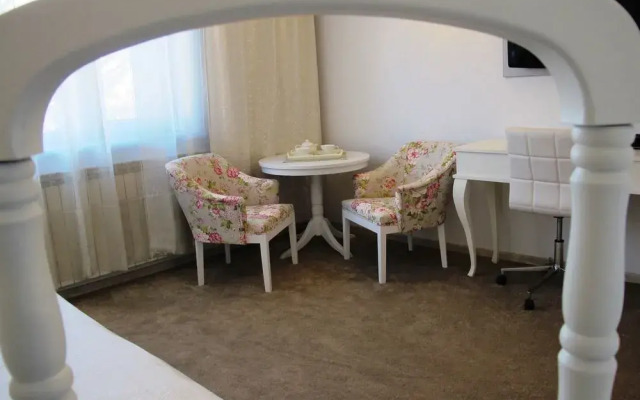 Hilde's Residence