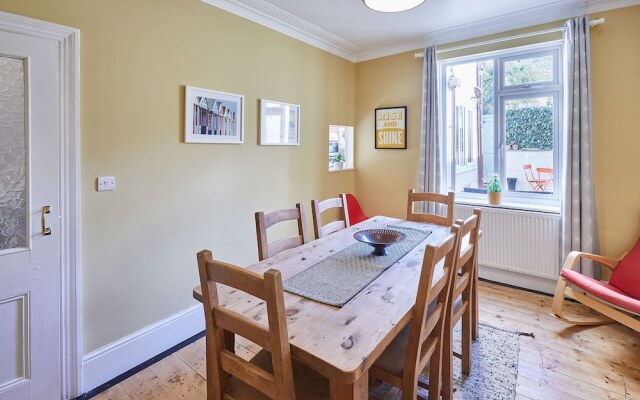 Host Stay High Street