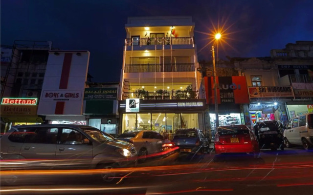 Cafe Aroma Inn