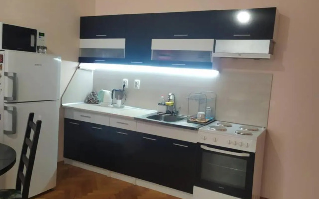 Lovely City Center 1BD, 1BT Apartment
