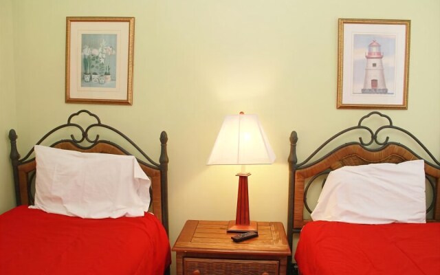 Royal Palms 1001 by RedAwning