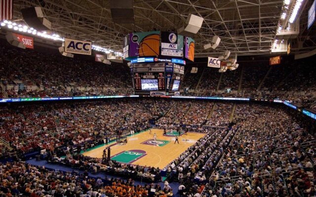 Hampton Inn Greensboro-Airport