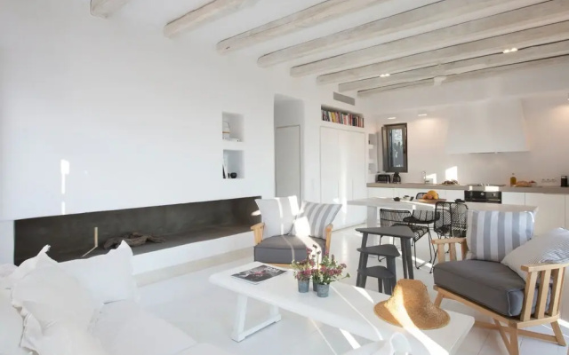 House Y in Kardiani Tinos