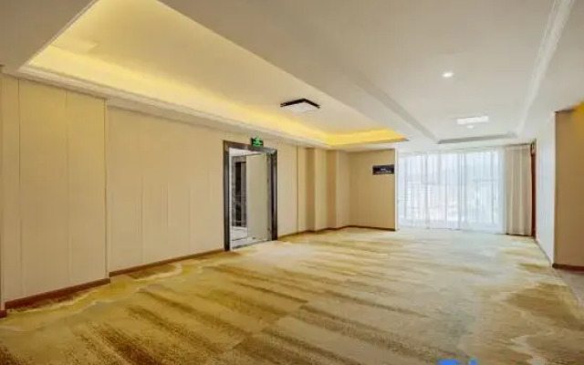 Tengchong Yuzhou Hot Spring Hote