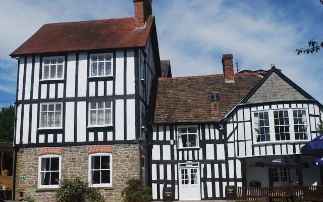 The Radnorshire Arms Hotel