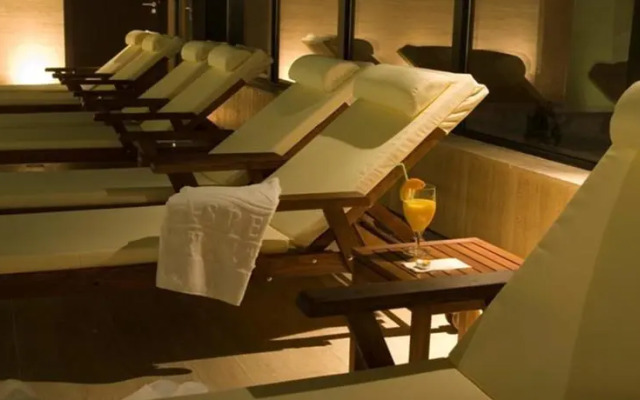 GT Aspen House Apartments