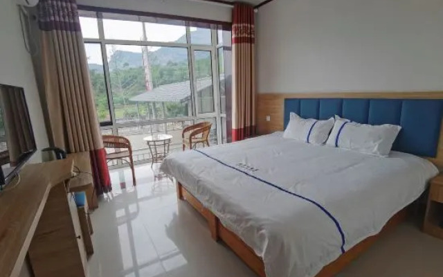 Qibugou Happy Forest Hotel