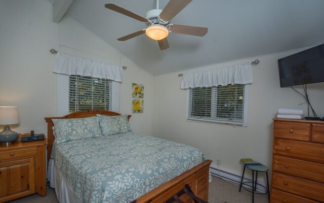 Lakeside Dreamin' 4 Bedroom House