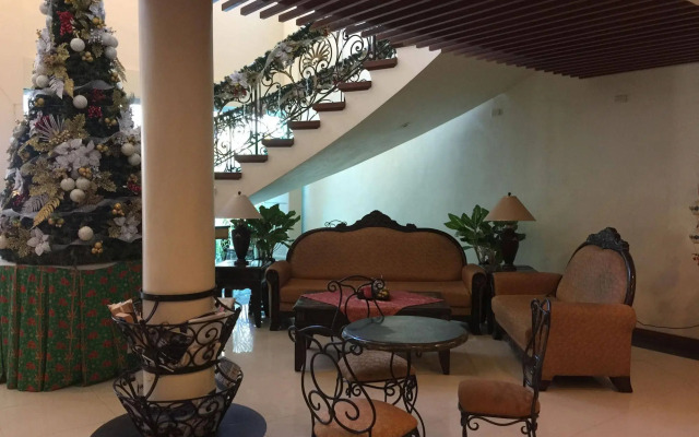 Alona Kew White Beach Resort