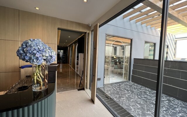 ARNI Skye Hotel