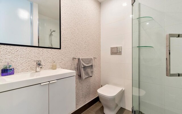 QV Sunny Secure City Townhouse - 602