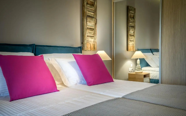 Rivazzurra Luxury BeachFront Villa