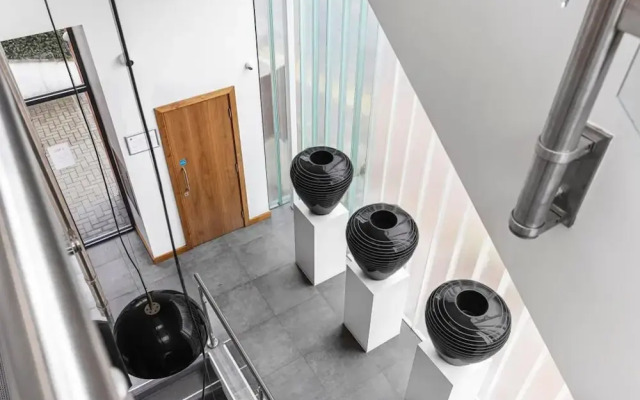 Stylish Modern Apartment in St Albans City