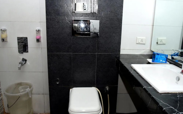 OYO 3537 Hotel Landmark