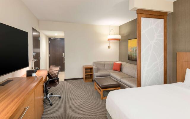 Hyatt Place Greenville Downtown