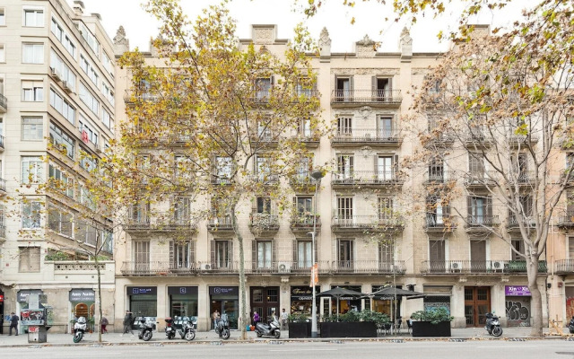 Señor Urgell Apartment By Olala Homes