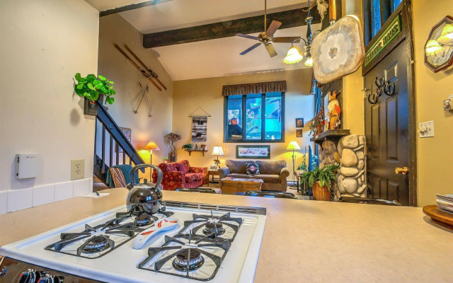 Hillsider by Retreatia