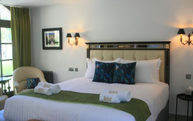Weston Manor Hotel