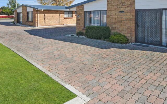 Kellraine Holiday Units