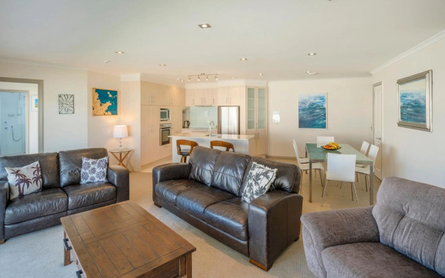 Crowsnest Apartments