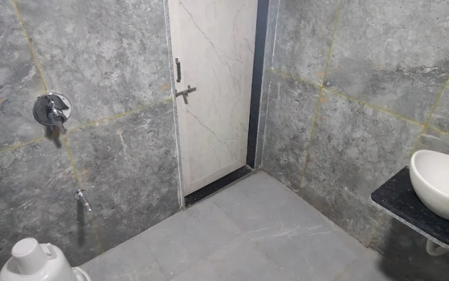 OYO 1376 Hotel Anjani inn