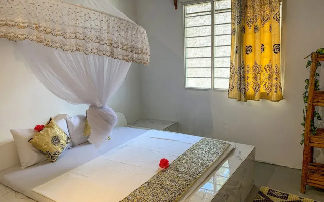 African Paradise Beach Hotel