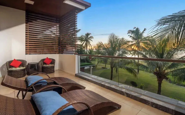 8BR Beachfront Eden: Luxury Events & Getaways