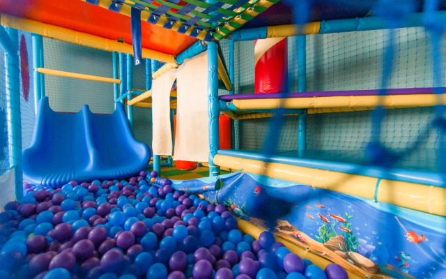 Aquamarine Family Club Hotel