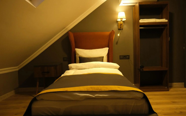 The Pearl Airport Hotel