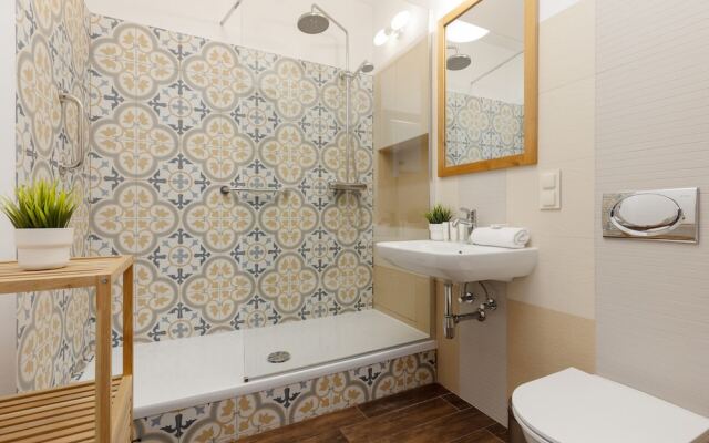 Apartment for 3 Guests Warsaw by Renters