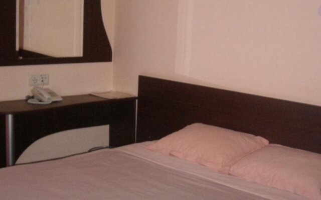 Family Hotel Avramov