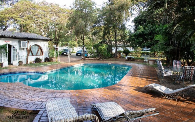 Adlib Executive Lodge