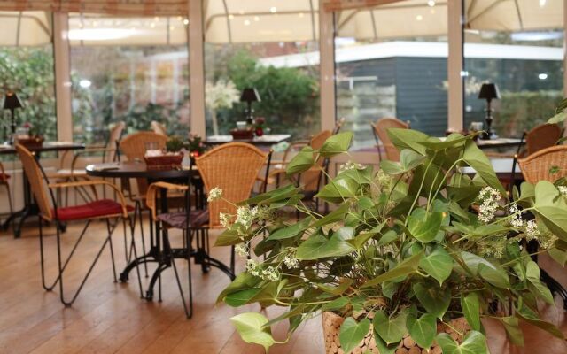 Hotel Brasserie Den Burg