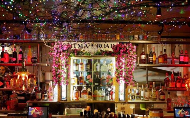 Cherry Bar Rooms