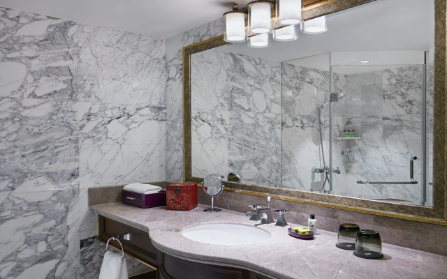 InterContinental Shanghai Ruijin by IHG