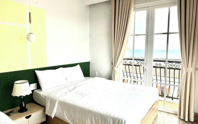 La Palma Hotel & Spa Sunset Town Phu Quoc