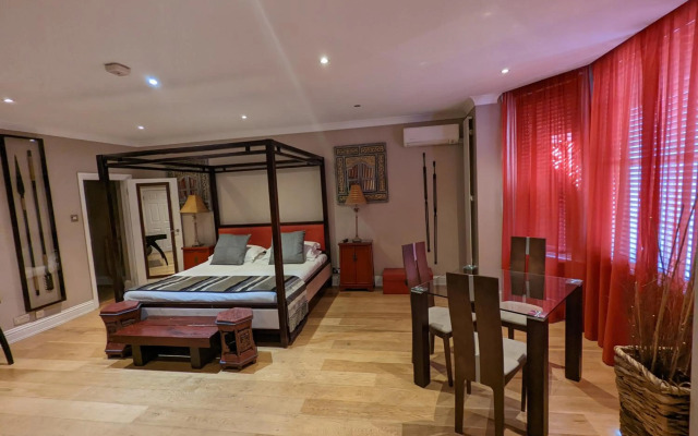 Twenty Nevern Square Hotel