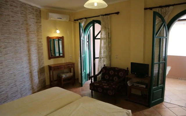 The Harmony - Beachfront sea View Apartment