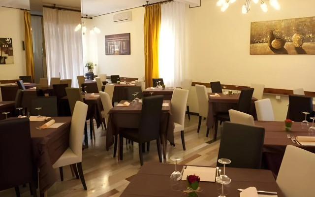 Hotel Suez
