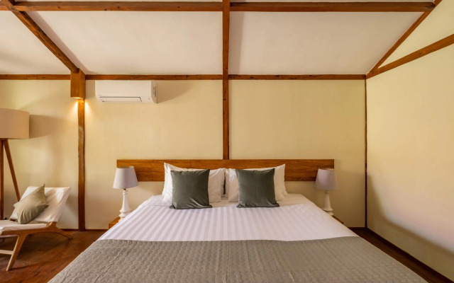 Gili Teak Resort