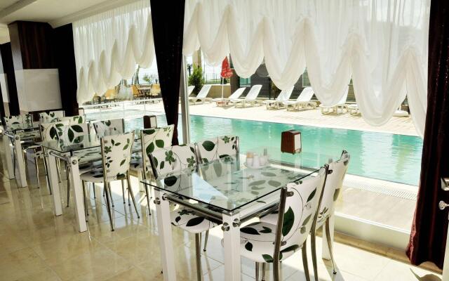 Volkii Hotel