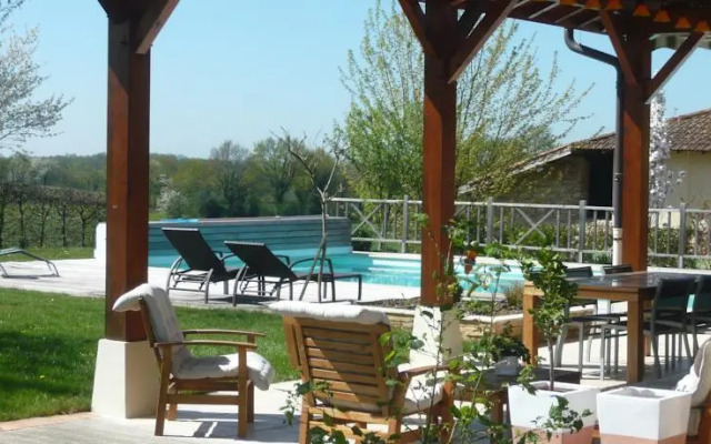 Chambres dHôtes Grange Carrée