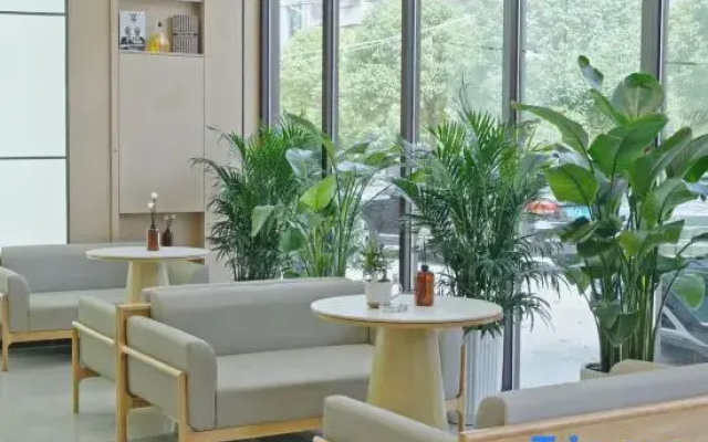 Yunyu Impression Hotel (Liangjiang Park)