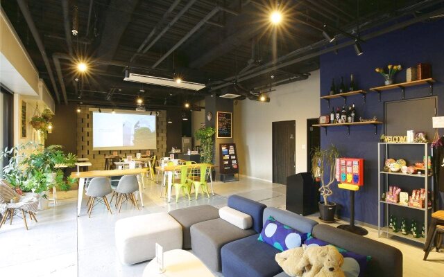 Very Hostel Namba
